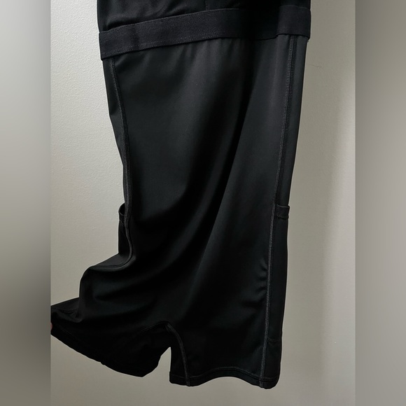 Athletic Dress - Picture 6 of 7